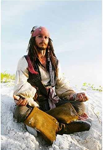 A Karib-tenger kalózai Johnny Depp, mint Jack Sparrow Kapitány Meditál, a Strandtól 8 x 10 Inch-Fotó